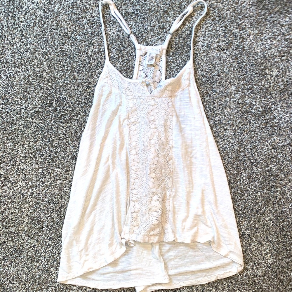 White summer tank top!☀️
